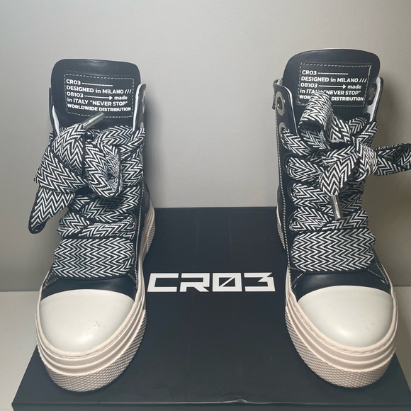 Black and White High-Top Sneakers - Picture 2 of 13